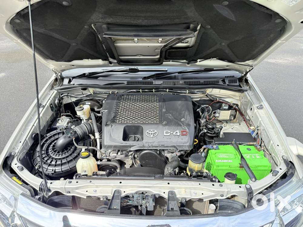 Toyota Fortuner 4x2 Manual, 2015, Diesel