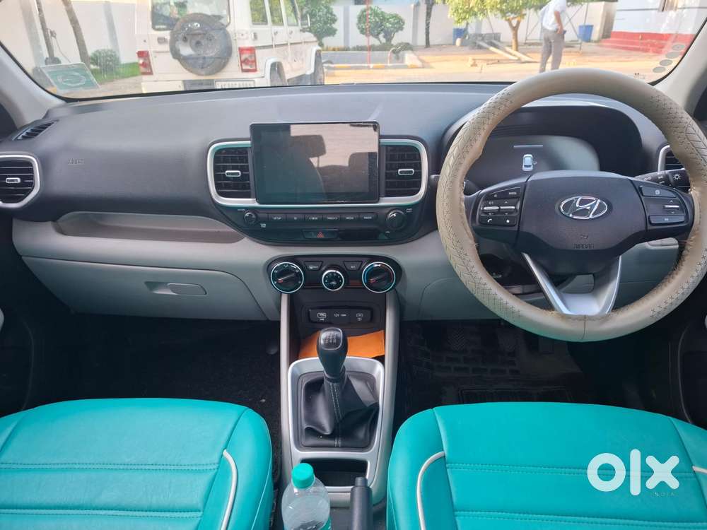 Hyundai Venue, 2025, Petrol