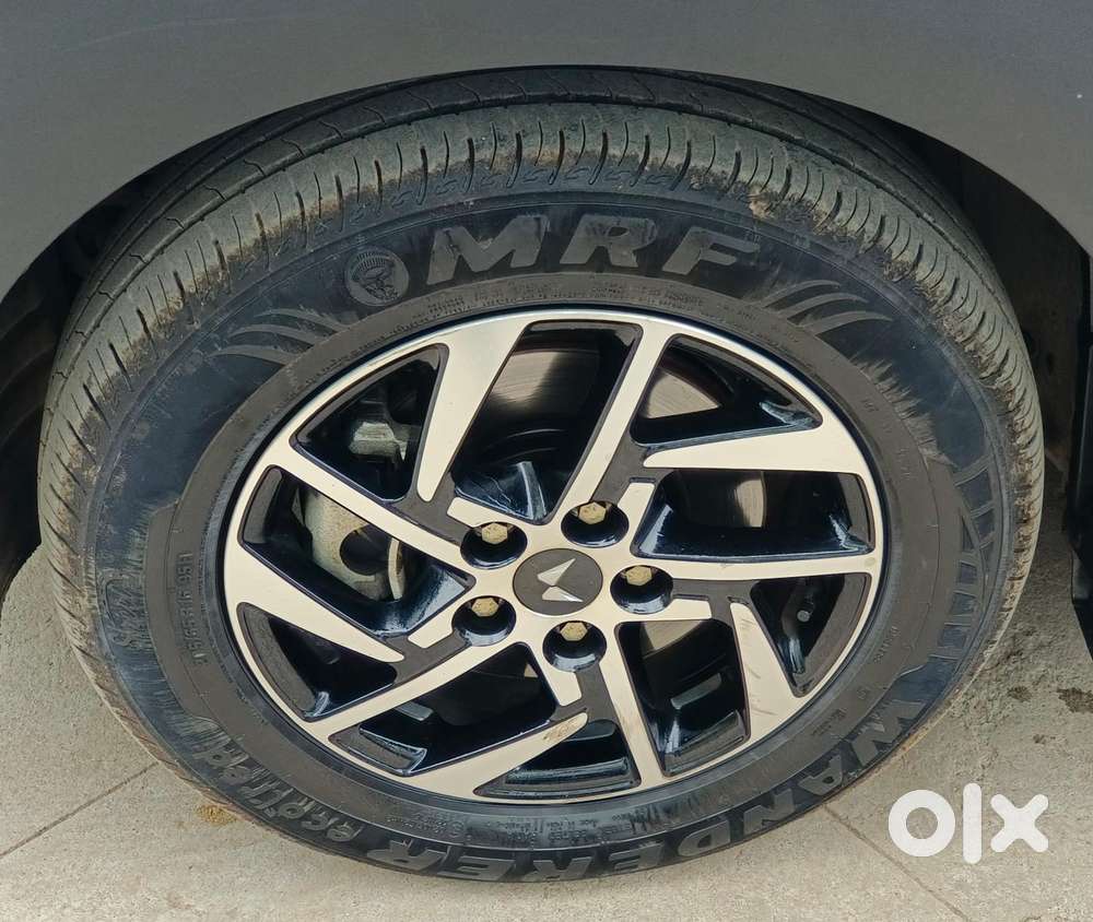 Mahindra Xuv 3xo Ax5l 1.2 Petrol At, 2024, Petrol