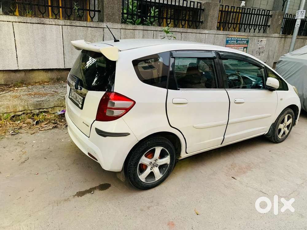 Honda Jazz Sports 2011 Sept Cng & Hybrids Well Maintained