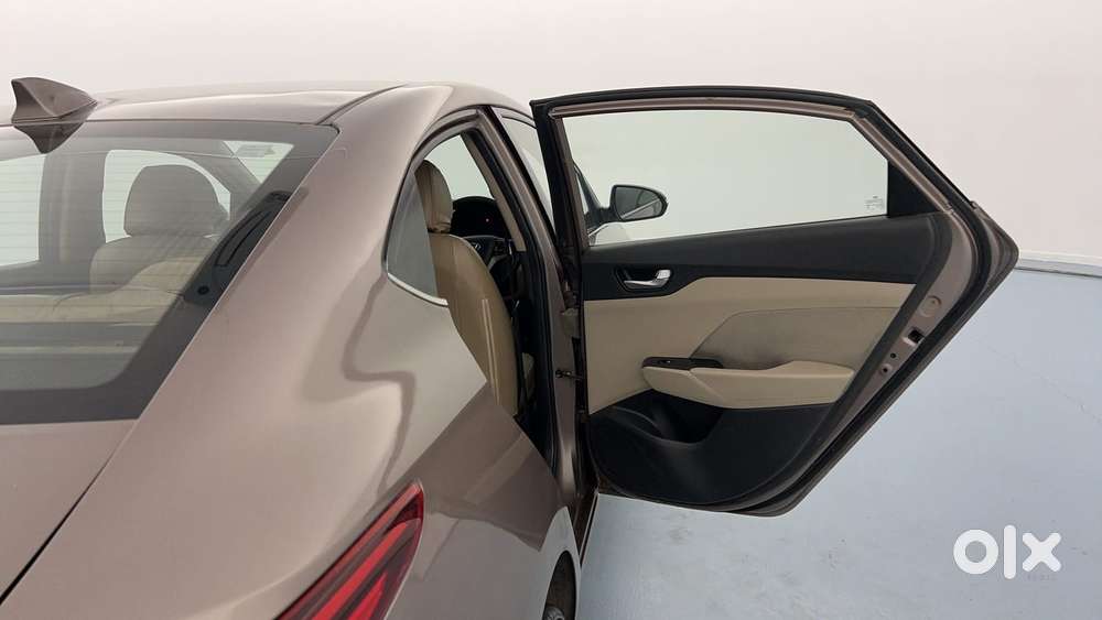 Hyundai Verna 1.6 Crdi Sx Plus At, 2017, Diesel