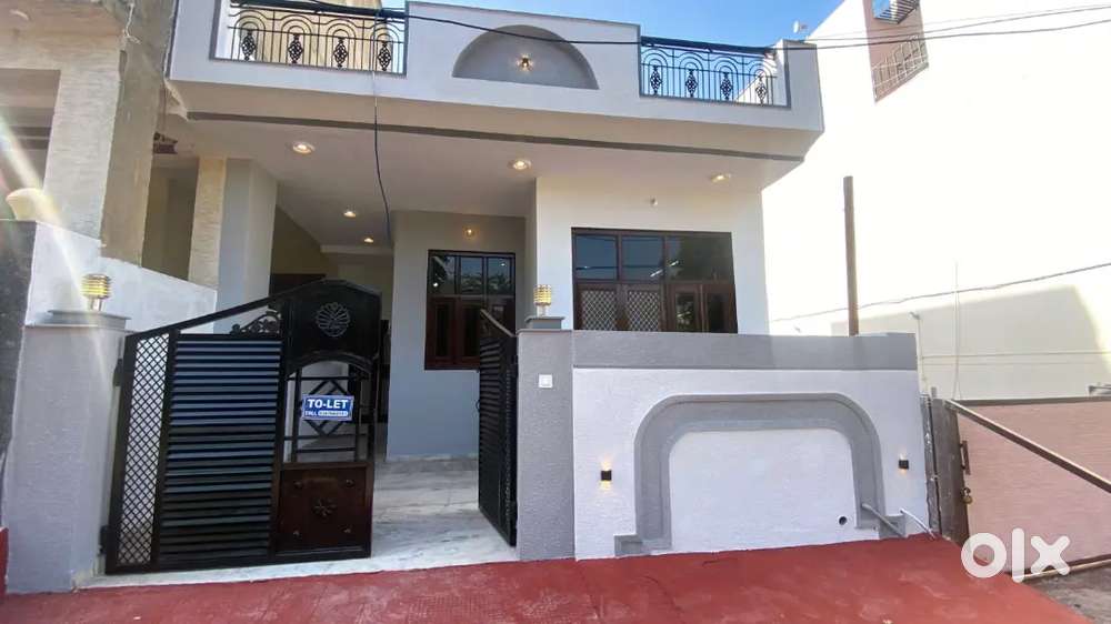 Fresh 2 BHK independent house for rent at prime location.