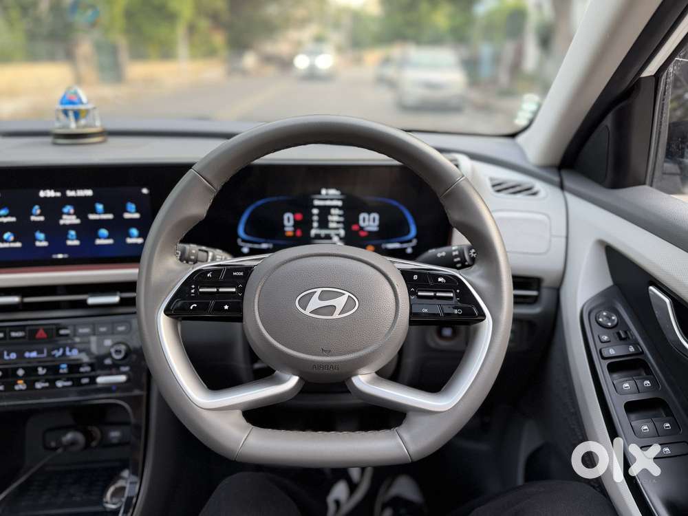 Hyundai Creta Sx Petrol Mt, 2025, Petrol