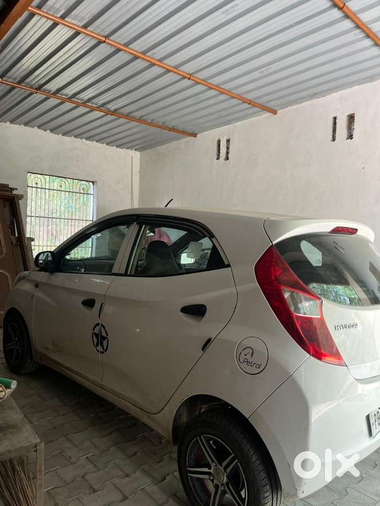 Hyundai Eon Petrol Well Maintained