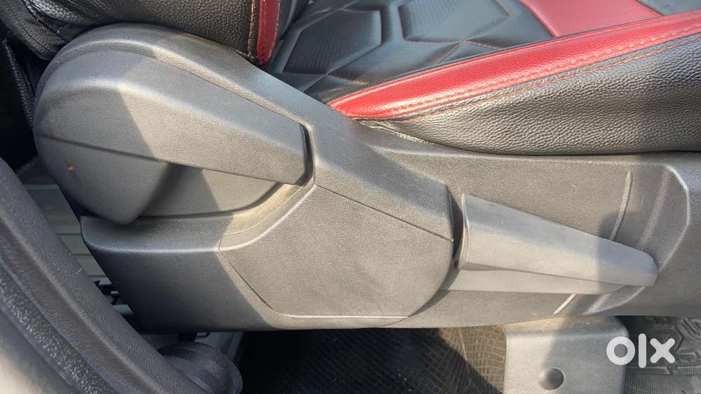 Nissan Magnite 1.0 Xv Turbo Cvt Dual Tone, 2022, Petrol