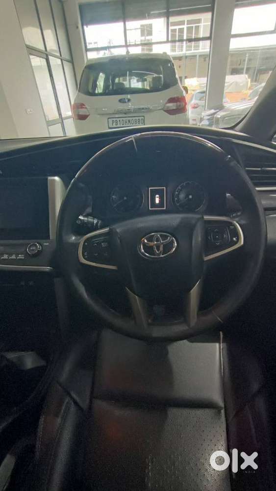 Toyota Innova Crysta 2.4 V 7 Str, 2017, Diesel