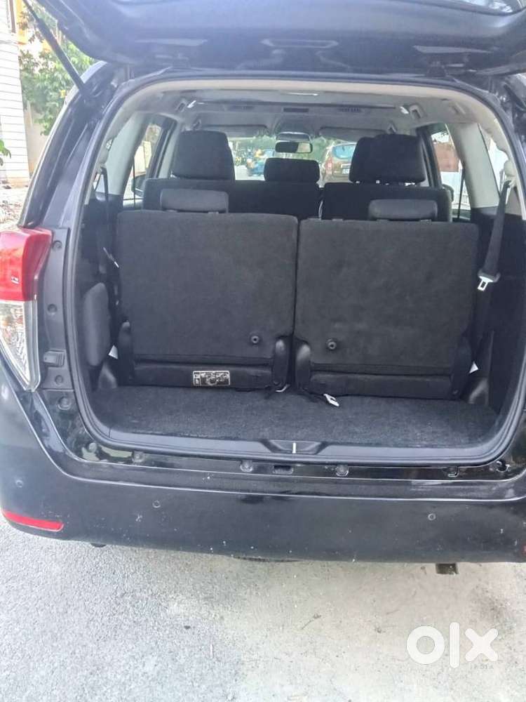 Toyota Innova Crysta 2.4 V, 2025, Diesel