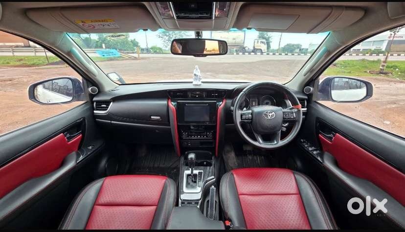 Toyota Fortuner Legender 2019