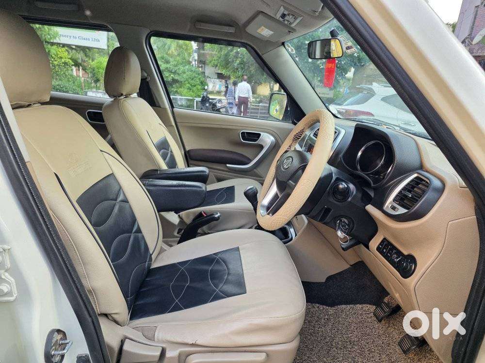 Mahindra Tuv 300 Mhawk100 T8, 2016, Diesel