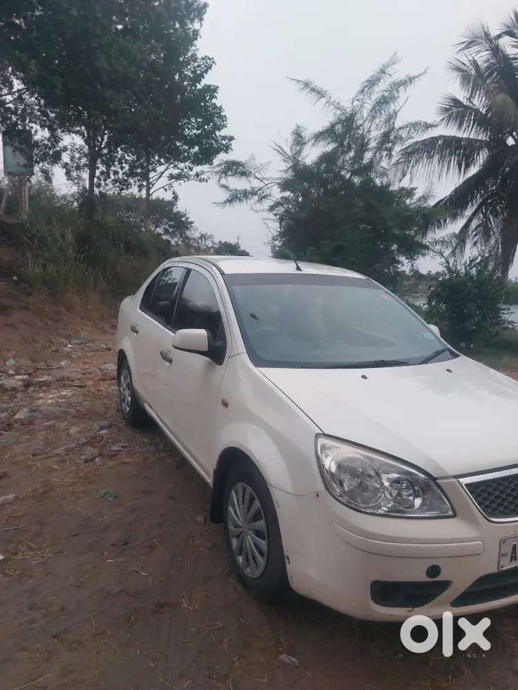 Ford Fiesta 2013 Diesel 90000 Km Driven