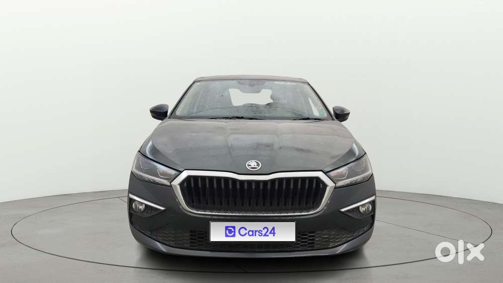Skoda Slavia 1.0 Tsi Style At, 2023, Petrol