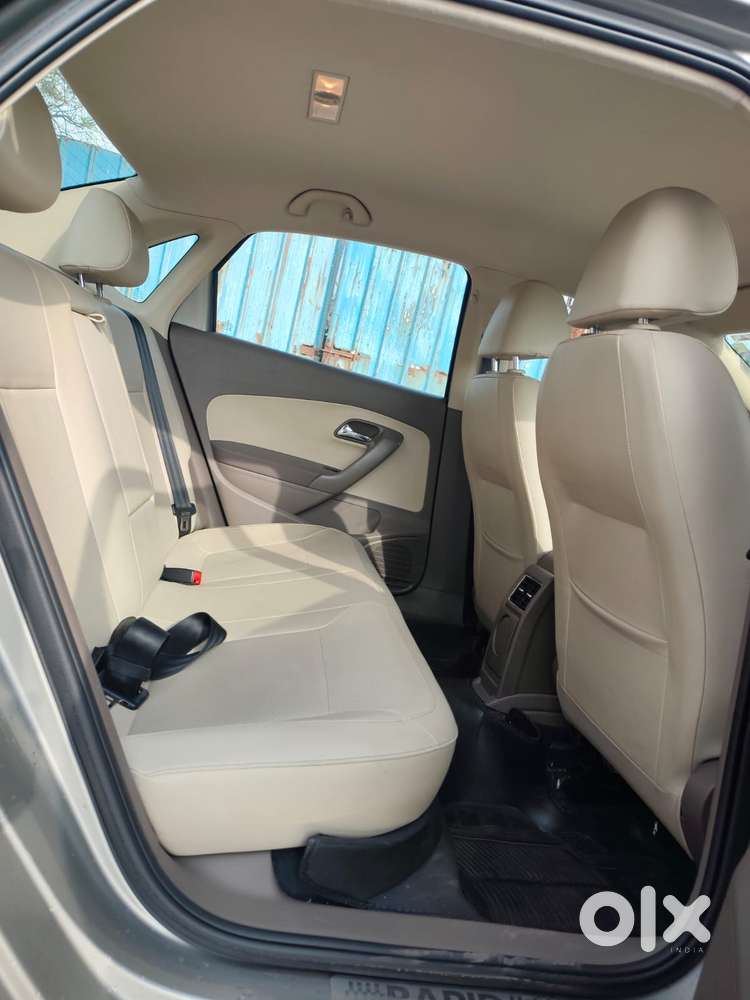 Skoda Rapid [2016-2018] 1.6 Style Plus Mpi At, 2016, Petrol