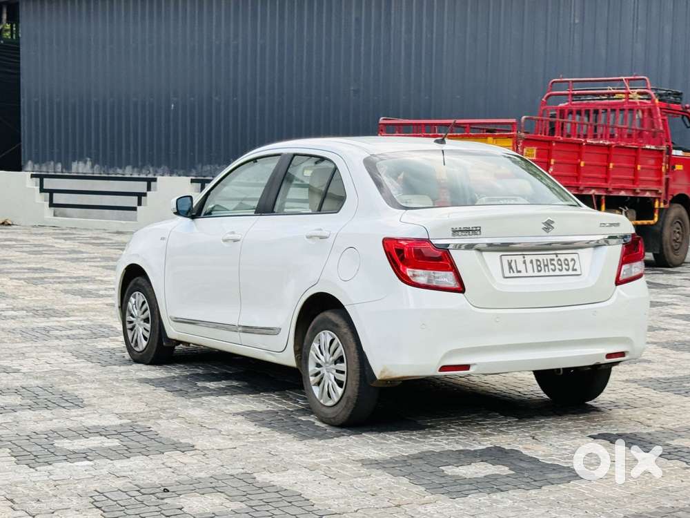 Maruti Suzuki Swift Dzire Vxi(o) Mt, 2017, Petrol