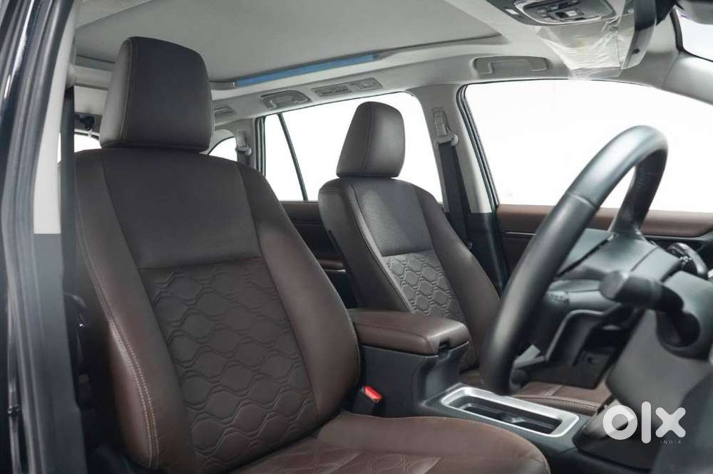 Toyota Innova Hycross 2.0 Zx (o) Hybrid 7 Str, 2023, Petrol