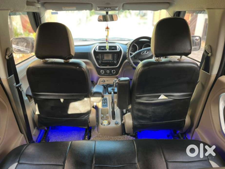 Mahindra Tuv 300 T8 Amt, 2016, Diesel