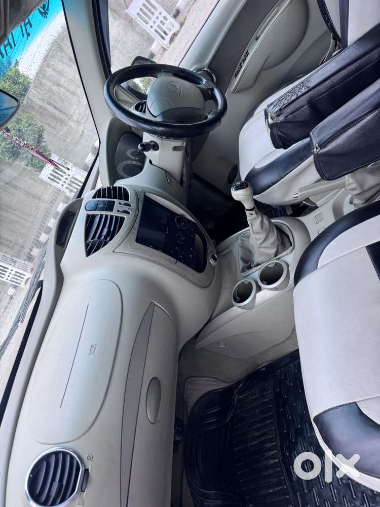 Mahindra Quanto C8, 2012, Diesel