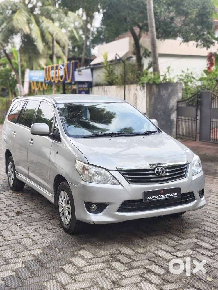 Toyota Innova 2.5 G (diesel) 8 Seater, 2012, Diesel