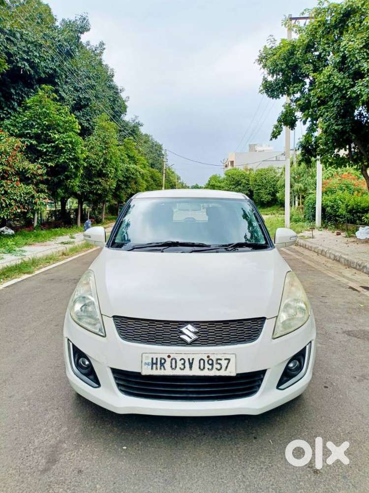 Maruti Suzuki Swift Vxi With Abs, 2017, Petrol
