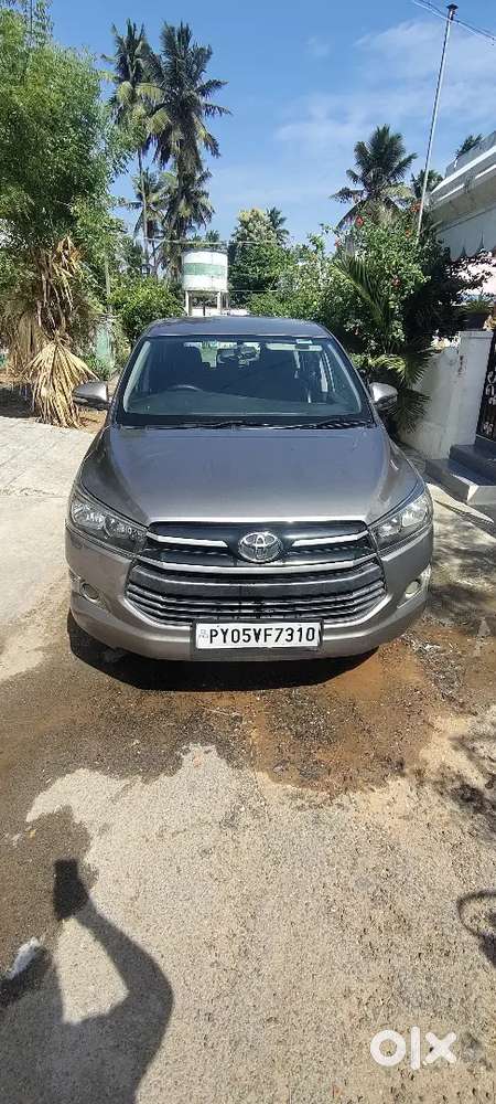 Toyota Innova Crysta 2016 Diesel Well Maintained