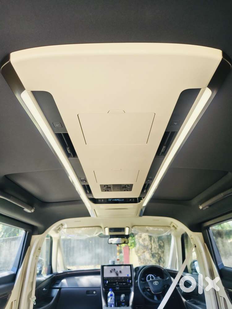Toyota Vellfire Vip &ndash; Executive Lounge, 2026, Petrol