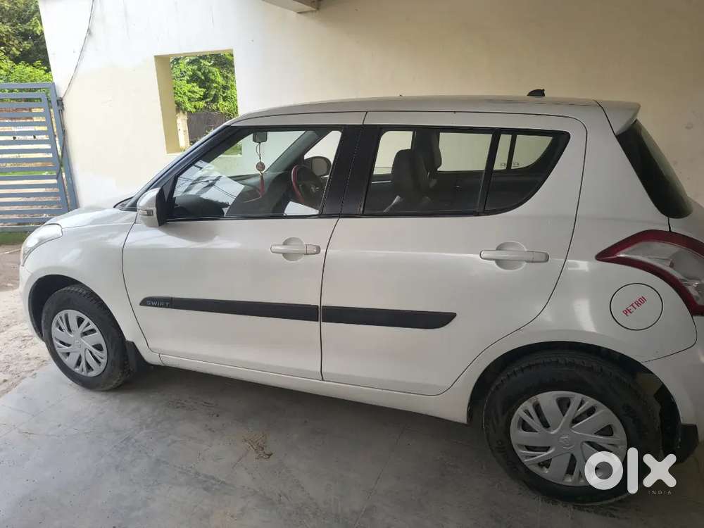 Maruti Swift Vxi 2015