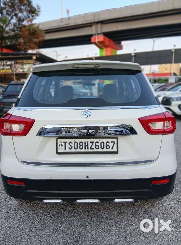 Maruti Suzuki Brezza 1.5 Lxi Smart Hybrid, 2022, Petrol