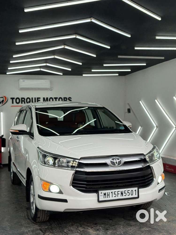 Toyota Innova Crysta 2.4 V, 2016, Diesel