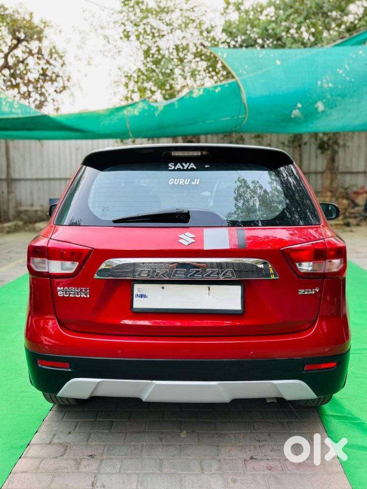 Maruti Suzuki Brezza Zdi+ Dual Tone, 2016, Diesel