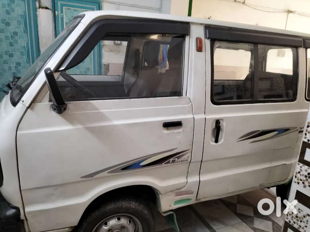 Maruti Suzuki Omni 2012 Car