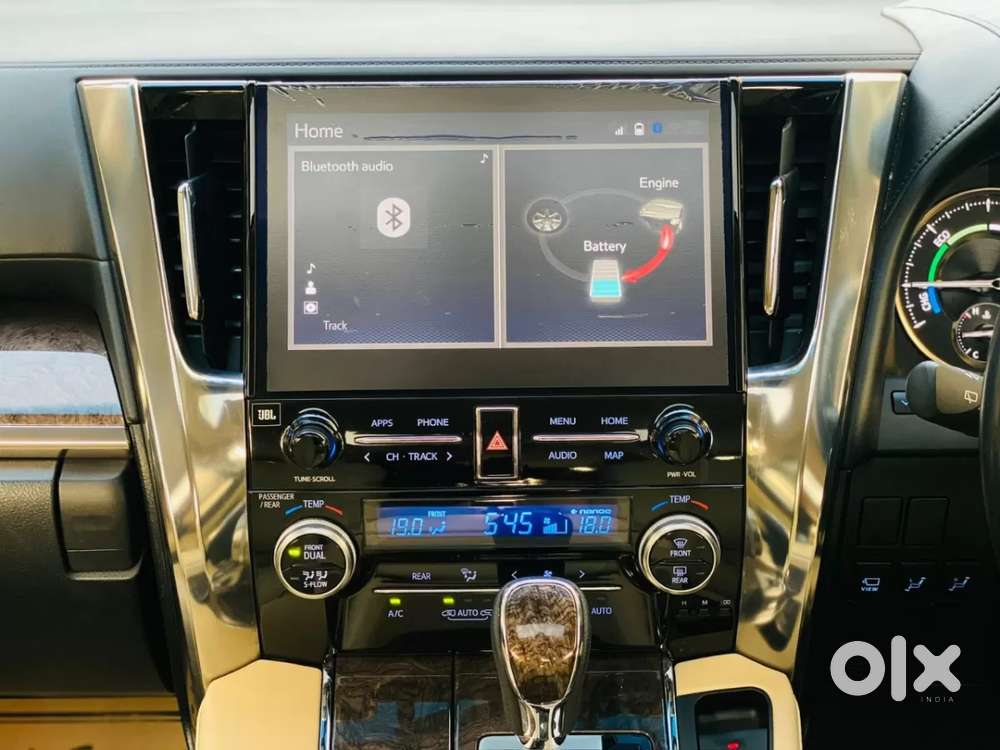 Toyota Vellfire, 2021, Petrol