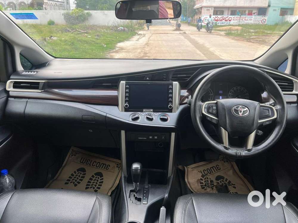 Innova Crysta 2.4 Gx At