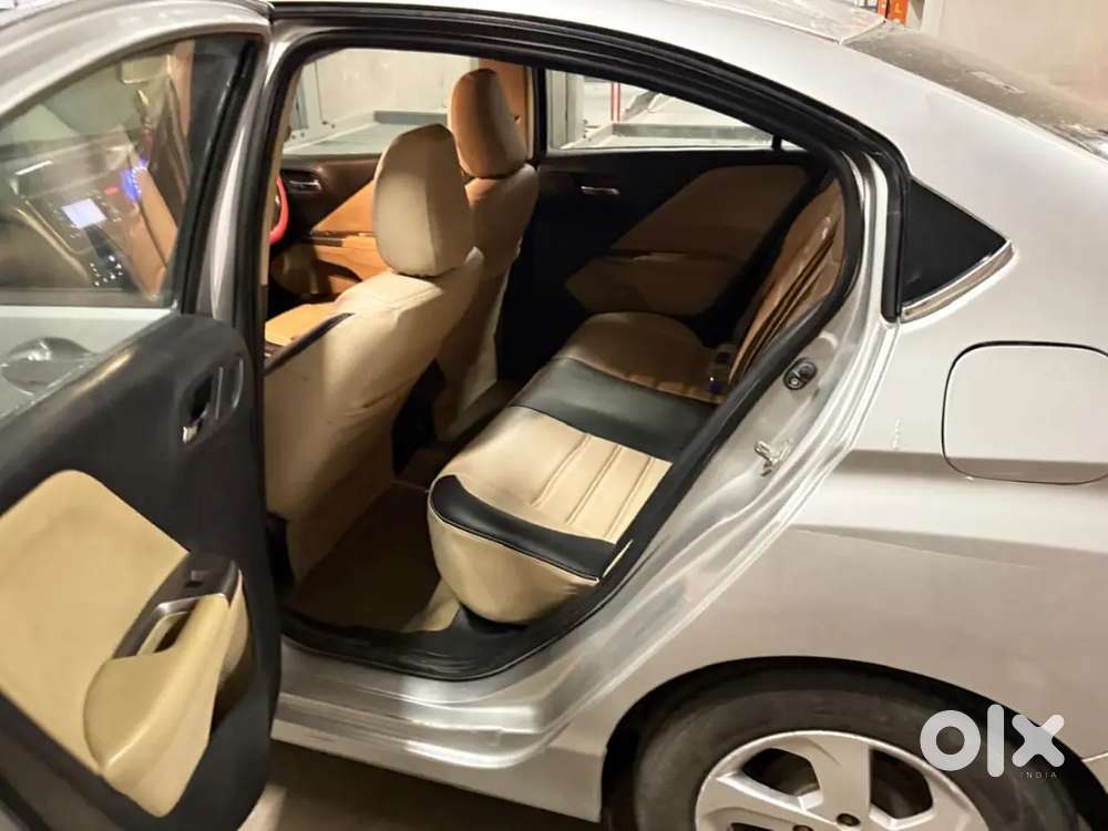Honda City 2012 Variant Sunroof