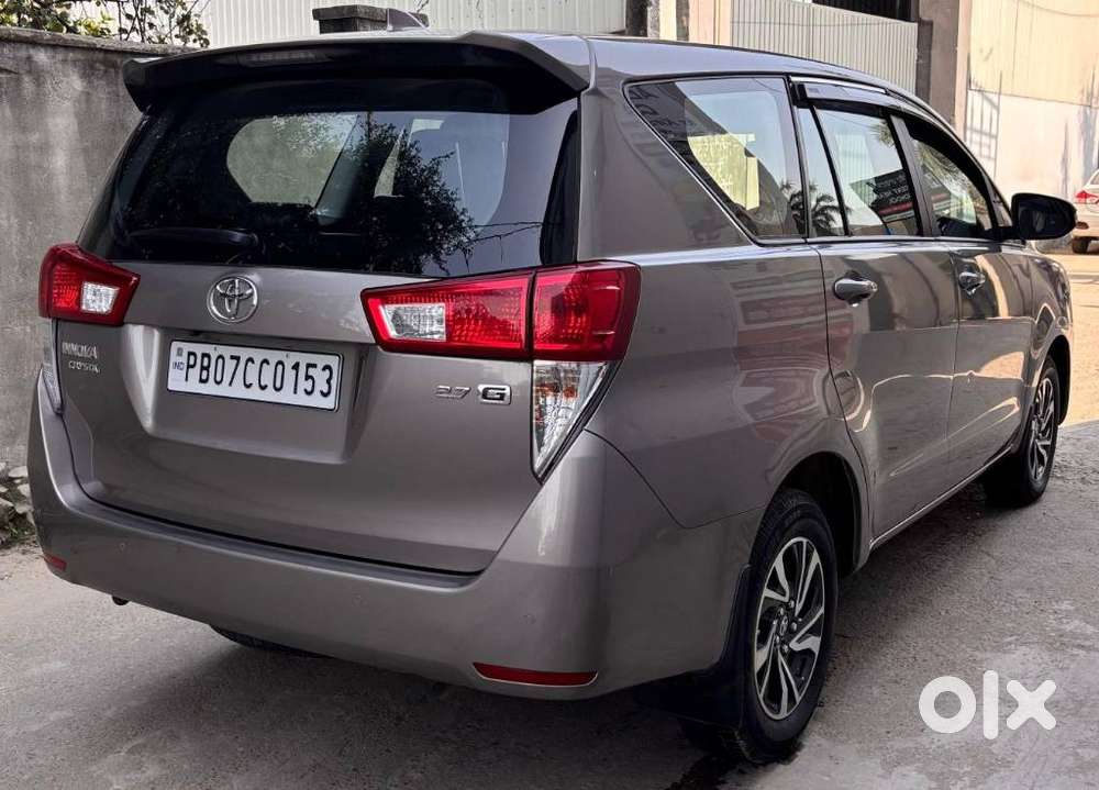 Toyota Innova Crysta, 2022, Petrol