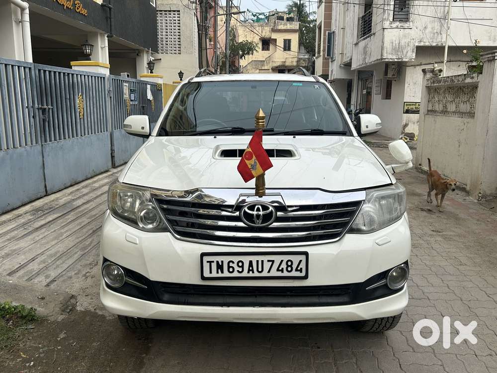 Toyota Fortuner 4x2 Manual, 2013, Diesel