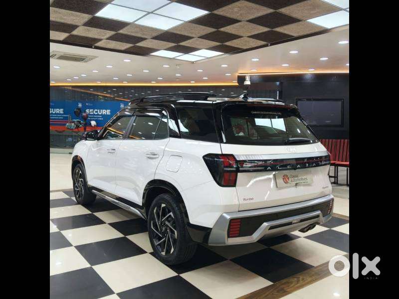 Hyundai Alcazar Signature 1.5 Petrol Dct 7str, 2025, Petrol