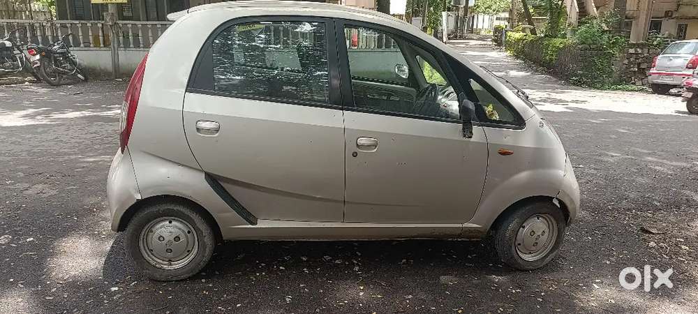 Tata Nano Xe 2011 Car