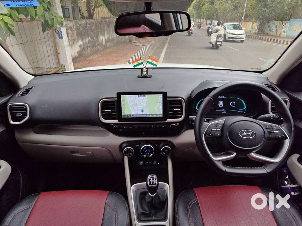 Hyundai Venue Sx (o) Mt 1.5 Diesel, 2023, Diesel