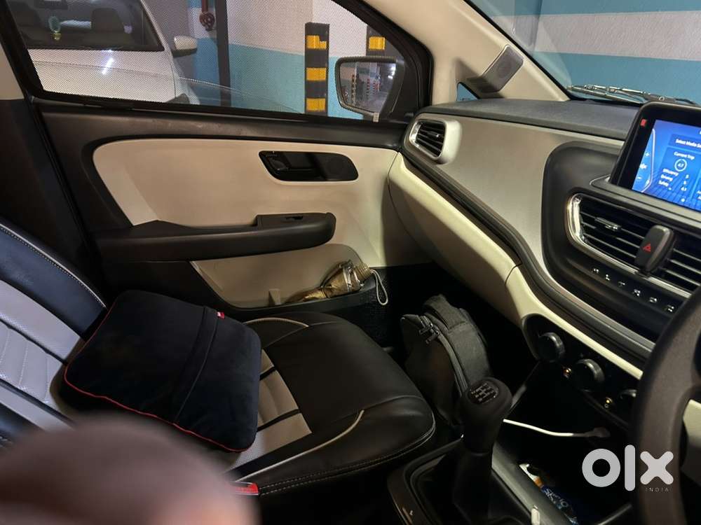 2021 Tata Altroz 1.2 Petrol Manual