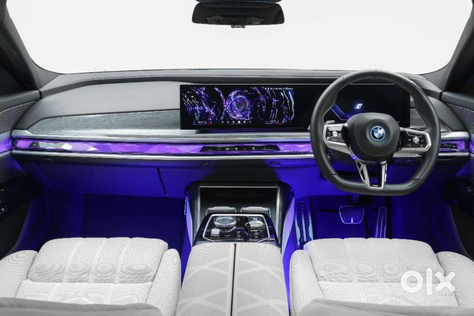 Bmw I7 Xdrive60, 2023, Electric