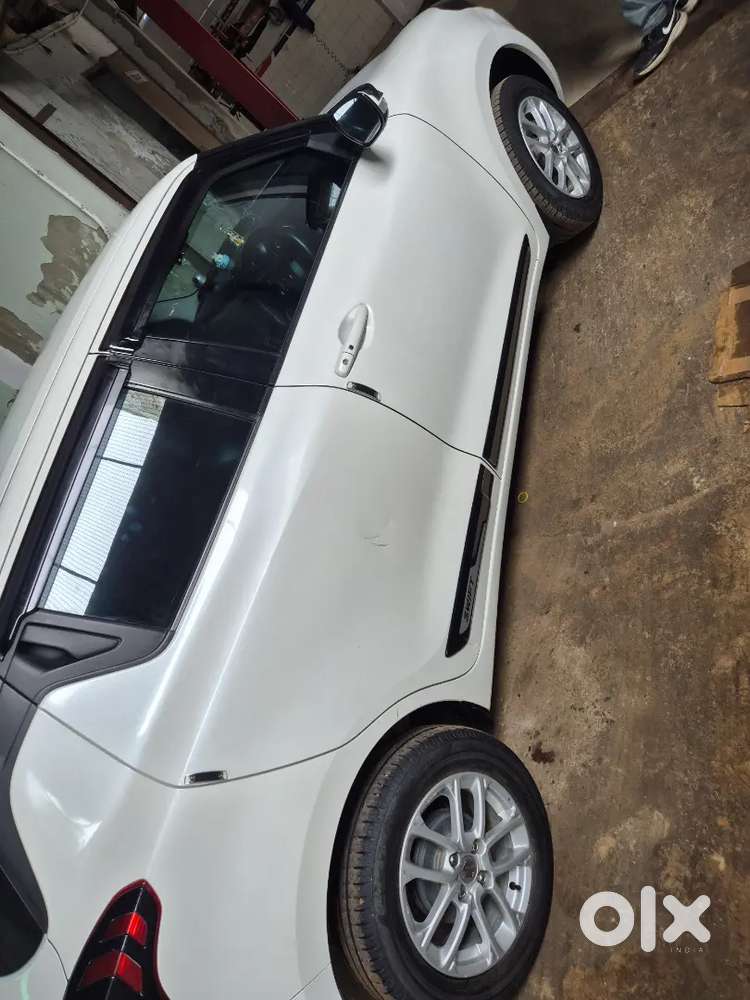 Maruti Suzuki Swift 2024 Petrol 70000 Km Driven