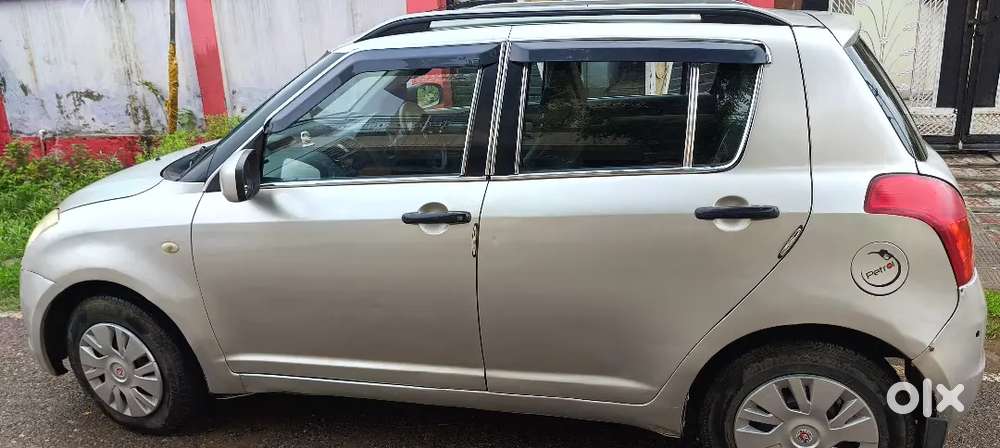 Maruti Suzuki Swift 2010 Petrol Well Maintained