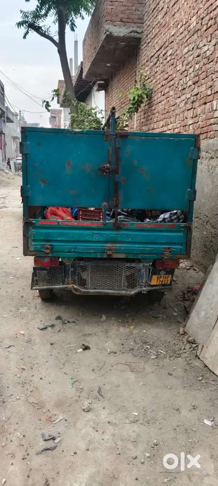 Mahindra E2o Plus 2022 Cng & Hybrids 80000 Km Driven