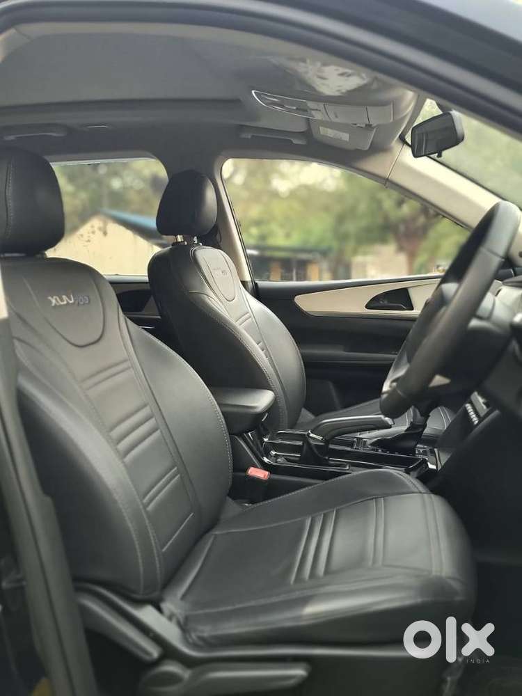 Mahindra Xuv700 2.2 Ax 5 Diesel At Str, 2023, Diesel