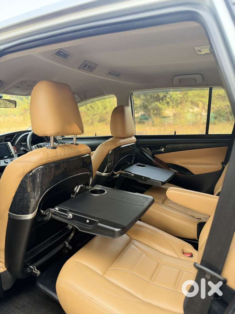 Toyota Innova Crysta