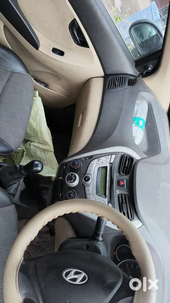 Hyundai Eon Magna 2013