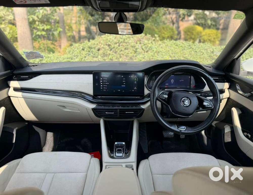 Skoda Octavia 2.0 L K Tsi At, 2022, Petrol