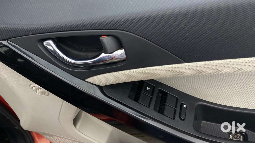 Tata Nexon 1.2 Revotron Xza Plus Premium, 2022, Petrol