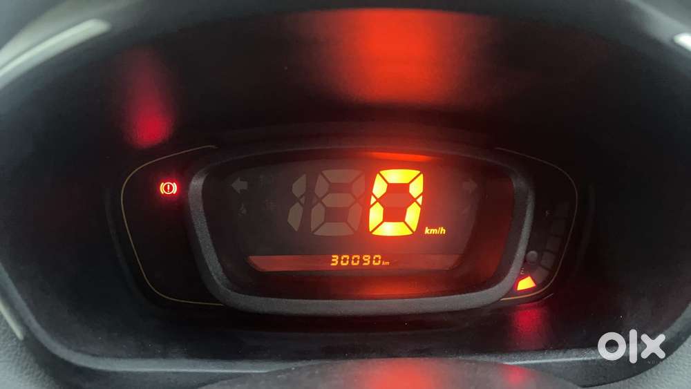 Renault Kwid 1.0 Rxt Sce Special (o), 2017, Petrol