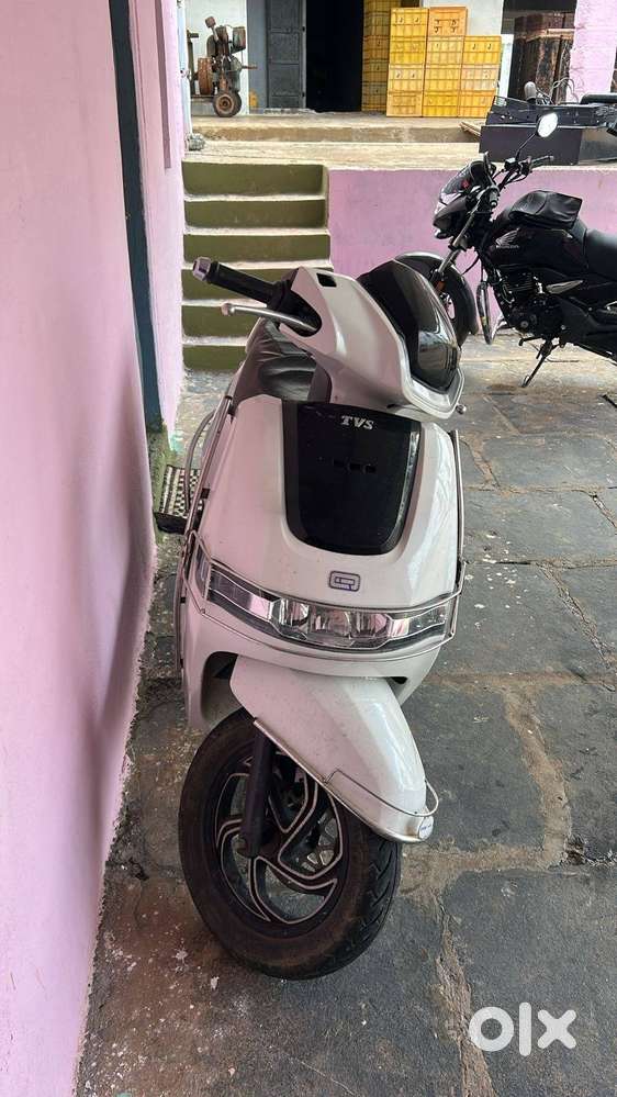 TVS Scooter 2024 Electric IqubeEV
