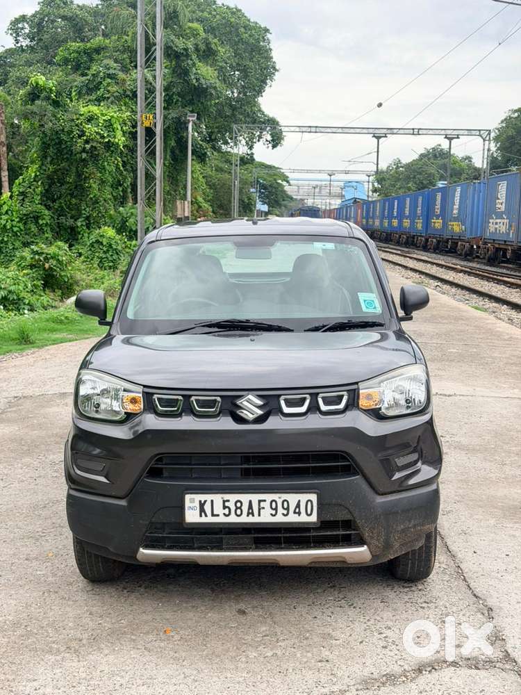 Maruti Suzuki S-presso Vxi Opt, 2022, Petrol